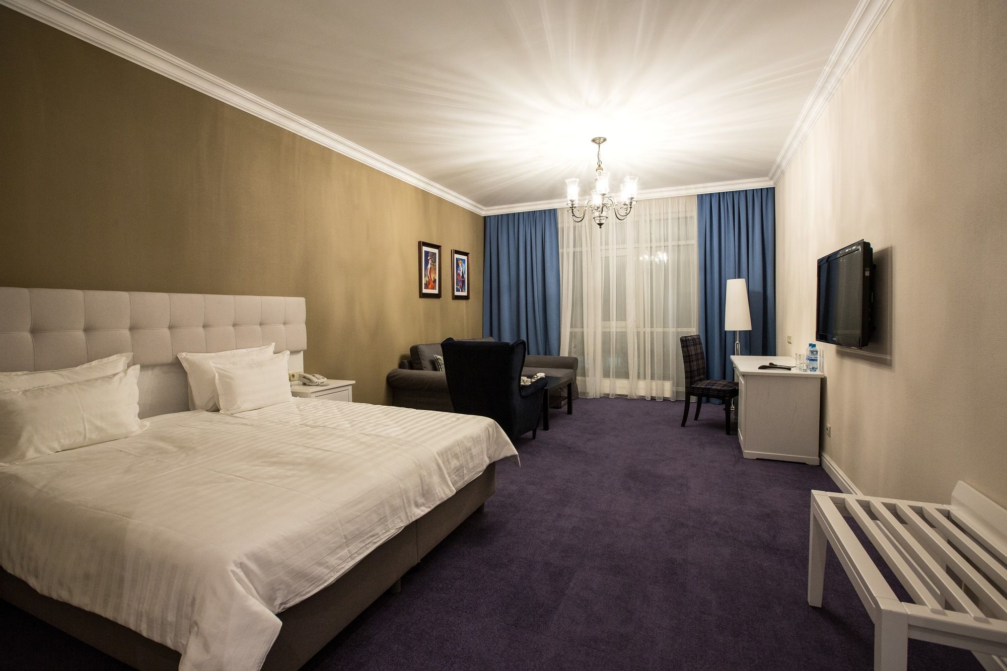 Hotel Monaco Astana Luaran gambar